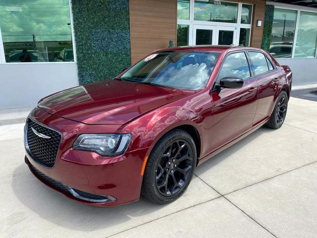 2019 chrysler 300 touring