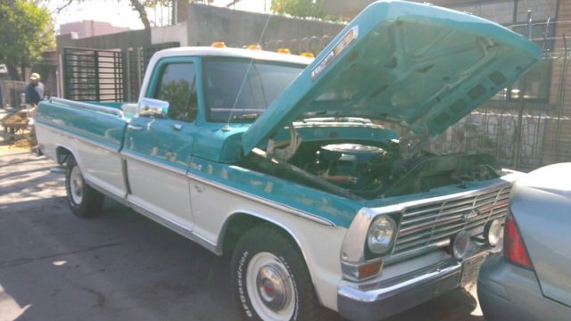ford ranger 1969 excelent condition newly restored two tones blue and white good