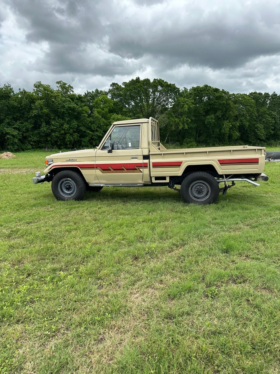 1980 toyota land cruiser pickup brown