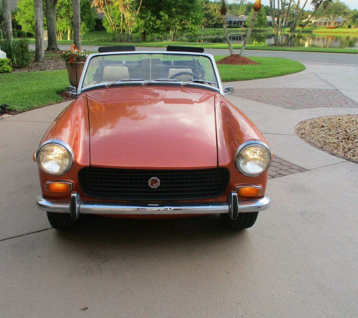 1970 mg midget gorgeous car always garaged same owner for 37 years very clean