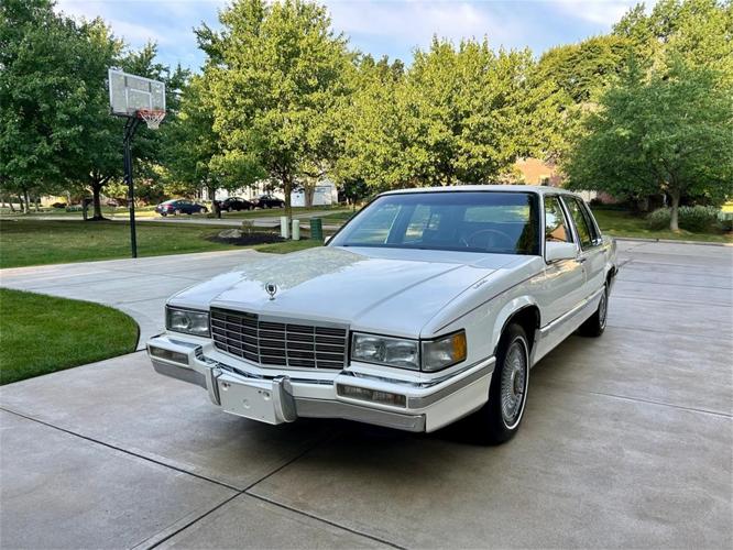 1991 cadillac sedan deville in north royalton, ohio