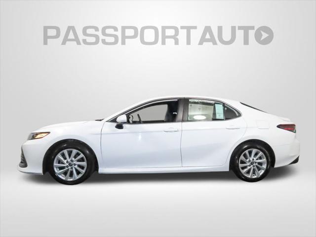 2021 toyota camry le