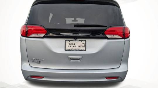 2022 Chrysler Voyager