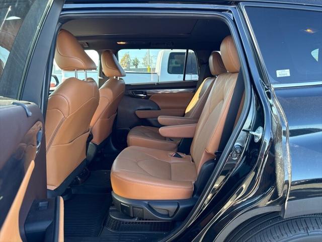 2021 toyota highlander hybrid platinum