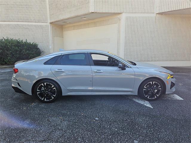 2022 kia k5 gt-line