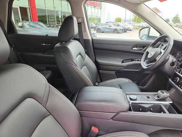 2023 nissan pathfinder sl 4wd