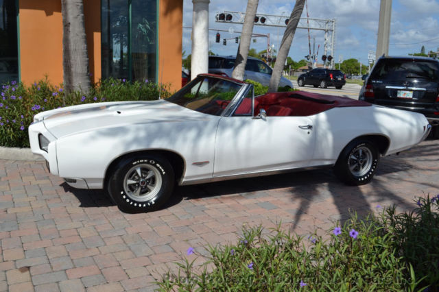 automatic top! dual gate shifter! white on red! convertible unspecified gasoline