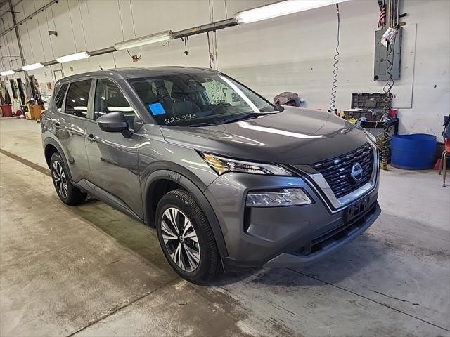 2022 nissan rogue sv