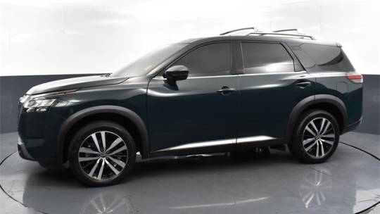 2023 Nissan Pathfinder platinum