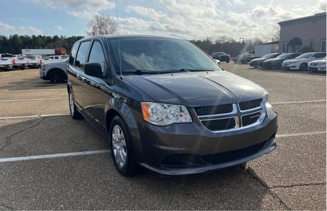 2019 dodge grand caravan se