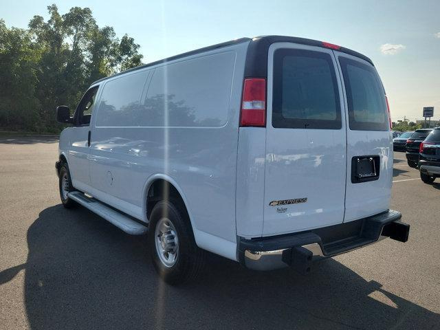 2022 chevrolet express 2500 work van
