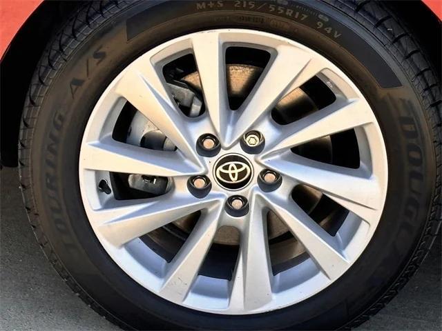 2022 toyota camry le