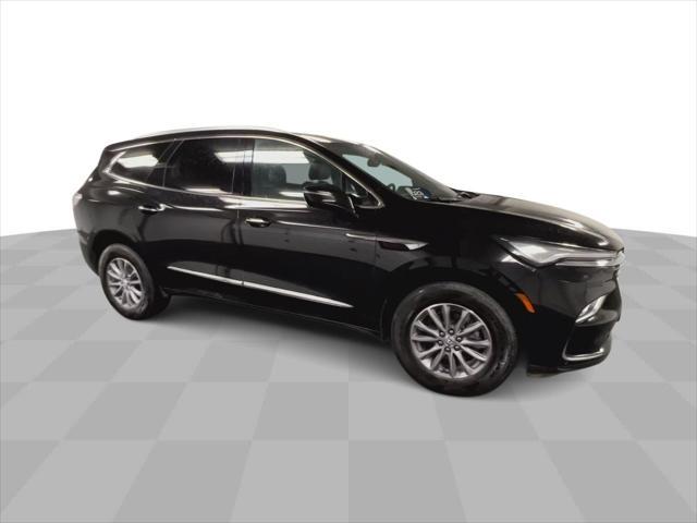 2023 buick enclave essence fwd