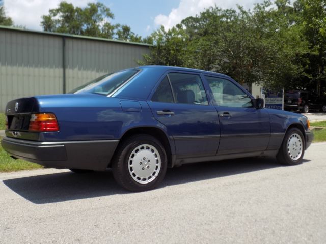 1986 mercedes 300 e 1 family owned since new only 44 k miles just serviced