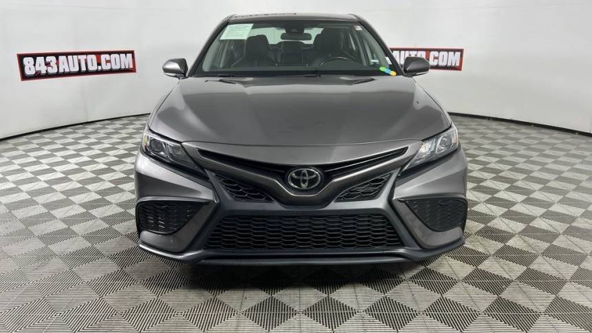 2023 toyota camry se