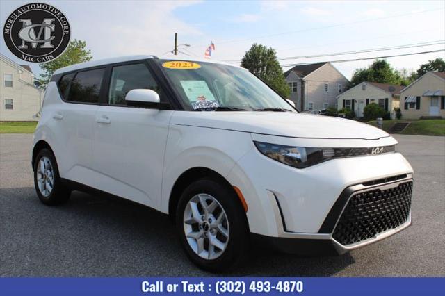 2023 kia soul lx