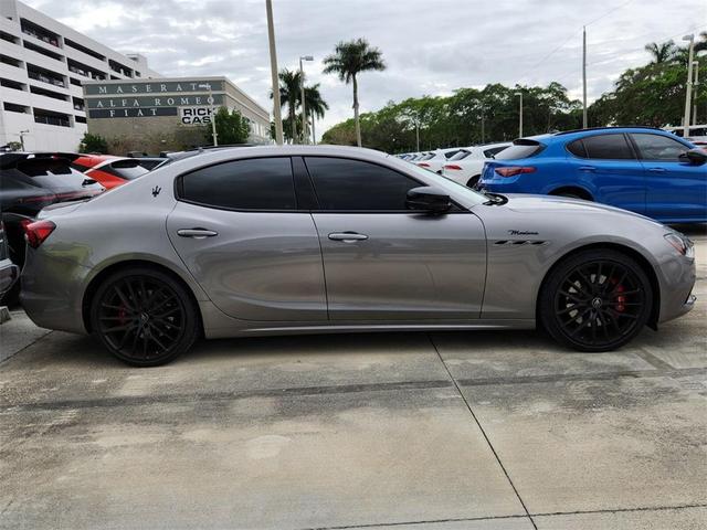 2022 maserati ghibli modena