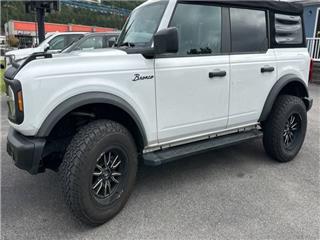 2022 Ford Bronco black diamond
