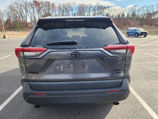 2022 toyota rav4 xle
