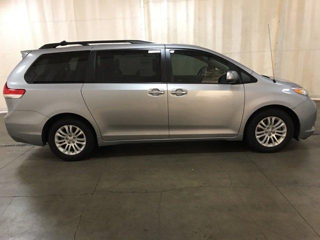 certified 2014 toyota sienna xle grants pass, or 97527 for sale in grants pass, oregon