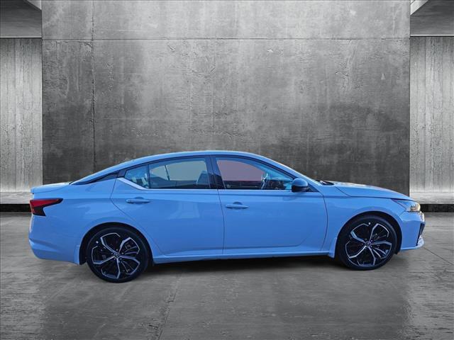 2023 nissan altima sr fwd