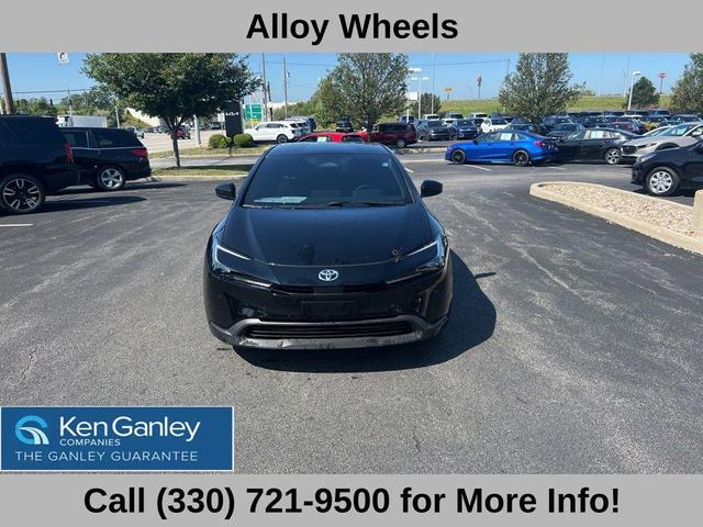 2024 toyota prius le