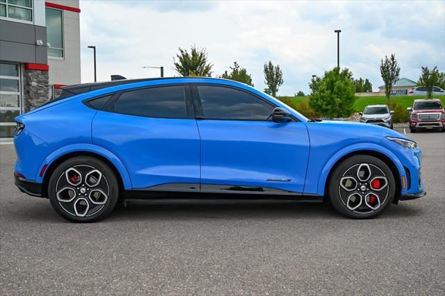 2022 ford mustang mach-e gt