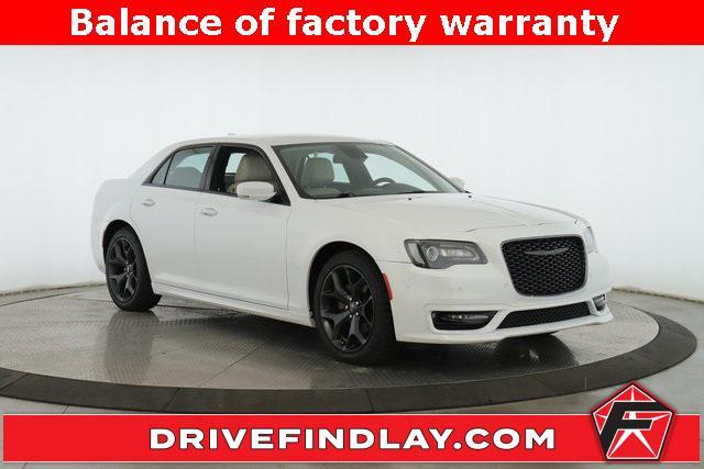 2022 chrysler 300 touring