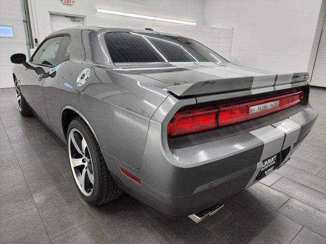 2012 dodge challenger srt8 392