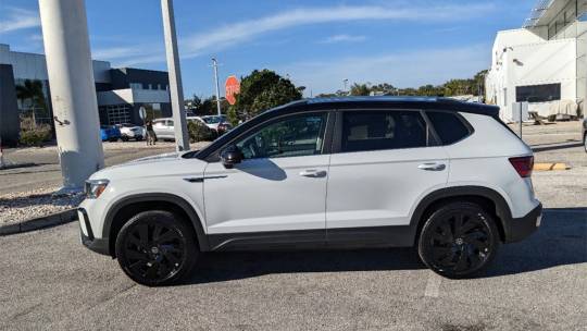 2024 Volkswagen Taos