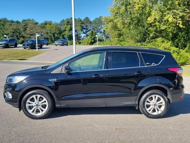 2018 ford escape se
