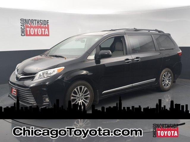 2019 toyota sienna xle