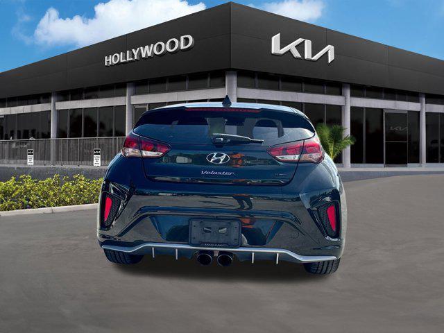 2020 hyundai veloster base