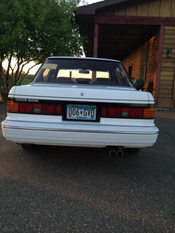1987 nissan maxima se sedan 4-door 3.0l
