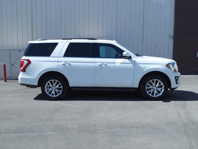 2021 ford expedition xlt
