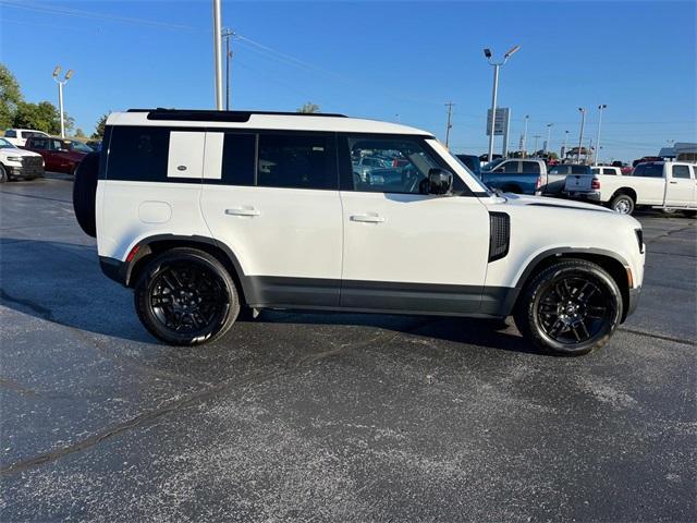 2024 land rover defender p300