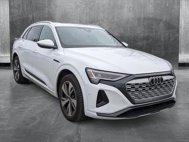 2024 audi q8 e-tron prestige