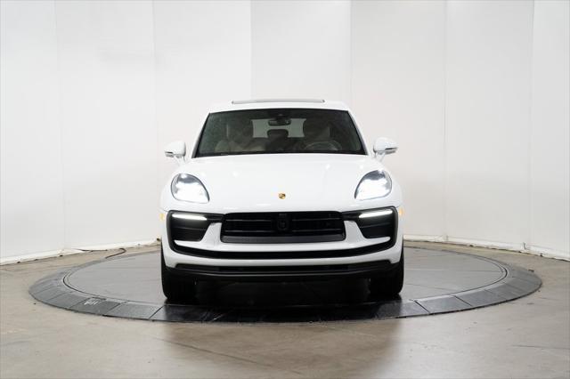 2024 porsche macan base
