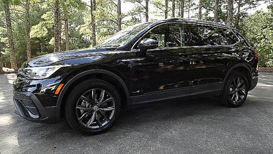 2022 volkswagen tiguan se