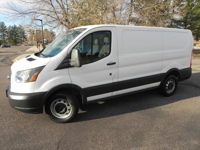 2015 ford transit-150 base