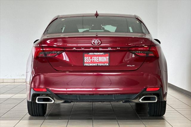 2022 toyota avalon xle