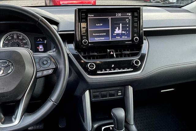 2022 toyota corolla cross le