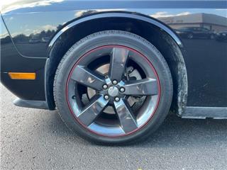 2013 Dodge Challenger sxt