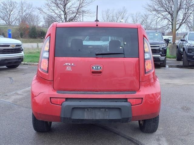 2010 kia soul +