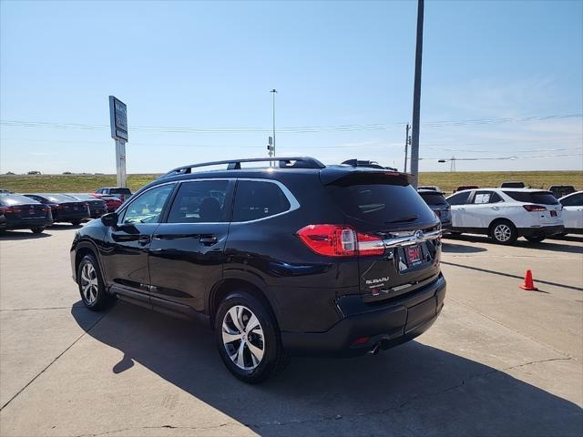 2022 subaru ascent premium 8-passenger