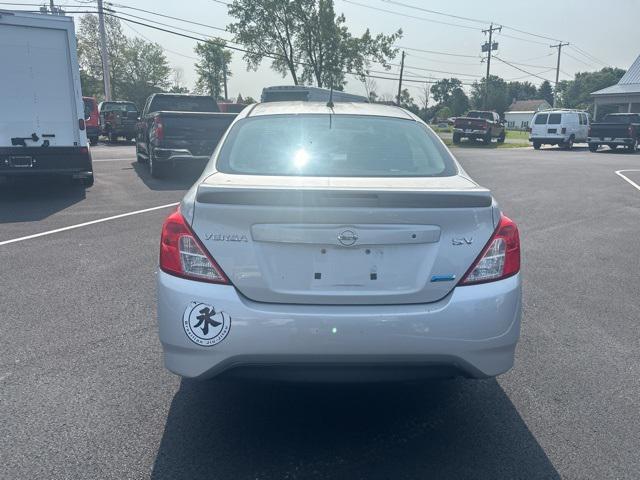 2015 nissan versa 1.6 sv