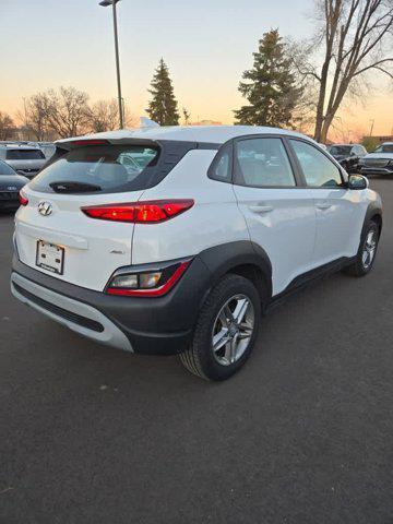 2022 hyundai kona se