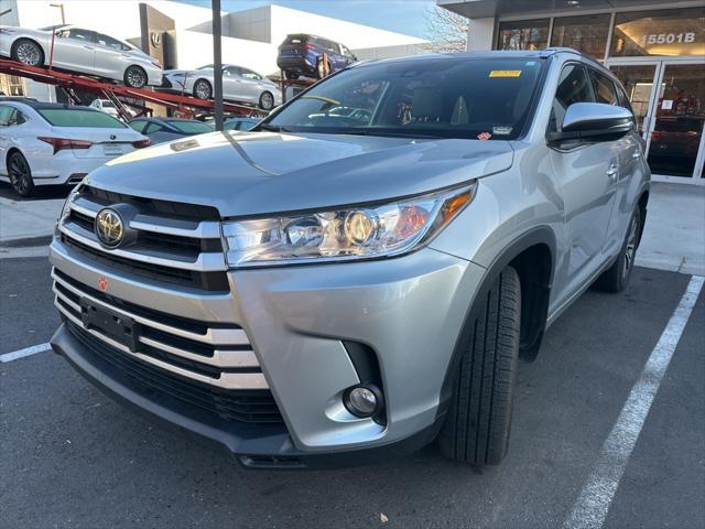 2018 toyota highlander se