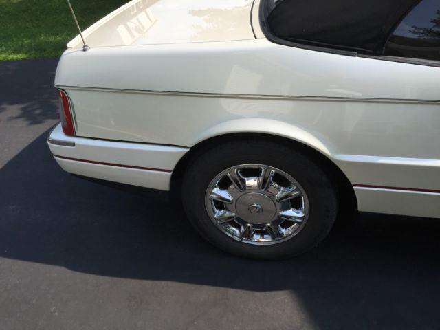 1993 cadillac allante pearl white.black interior.great condition.with hard top