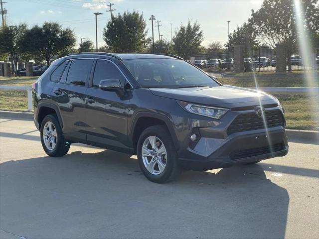 2019 toyota rav4 xle